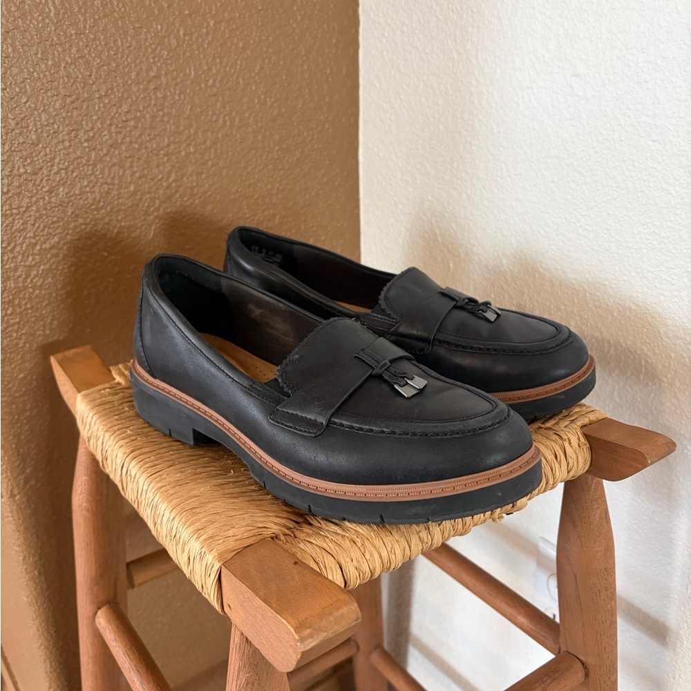 Clark’s collection black loafers size 10 women’s